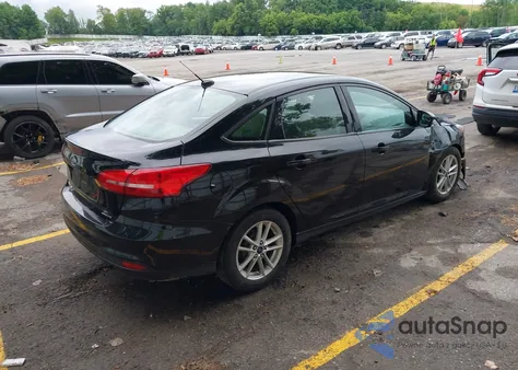 2016 Ford Focus Se z USA, uszkodzony, nr VIN 1FADP3F24GL262223